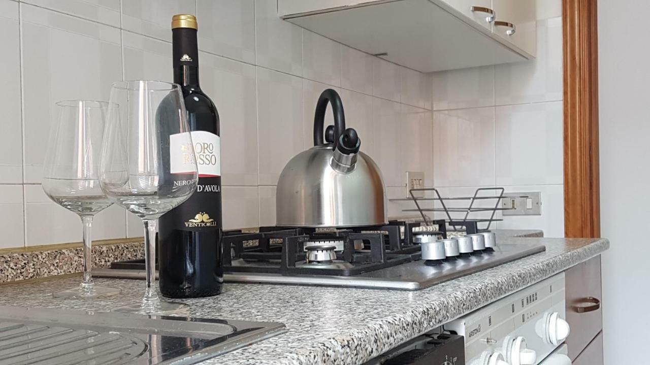 דירות Loft Baia Di Giardini מראה חיצוני תמונה